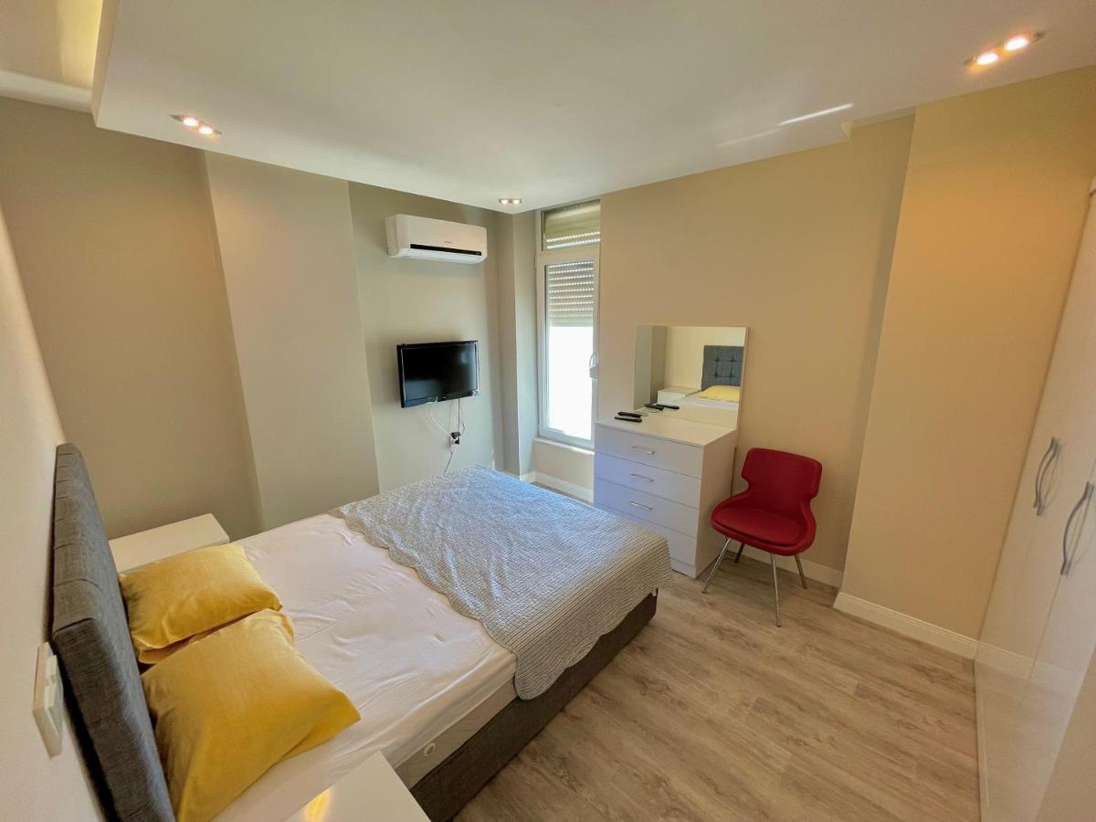 Sa Apartments! Beachfront Apartment With Sea View & Pool Alanya Eksteriør billede