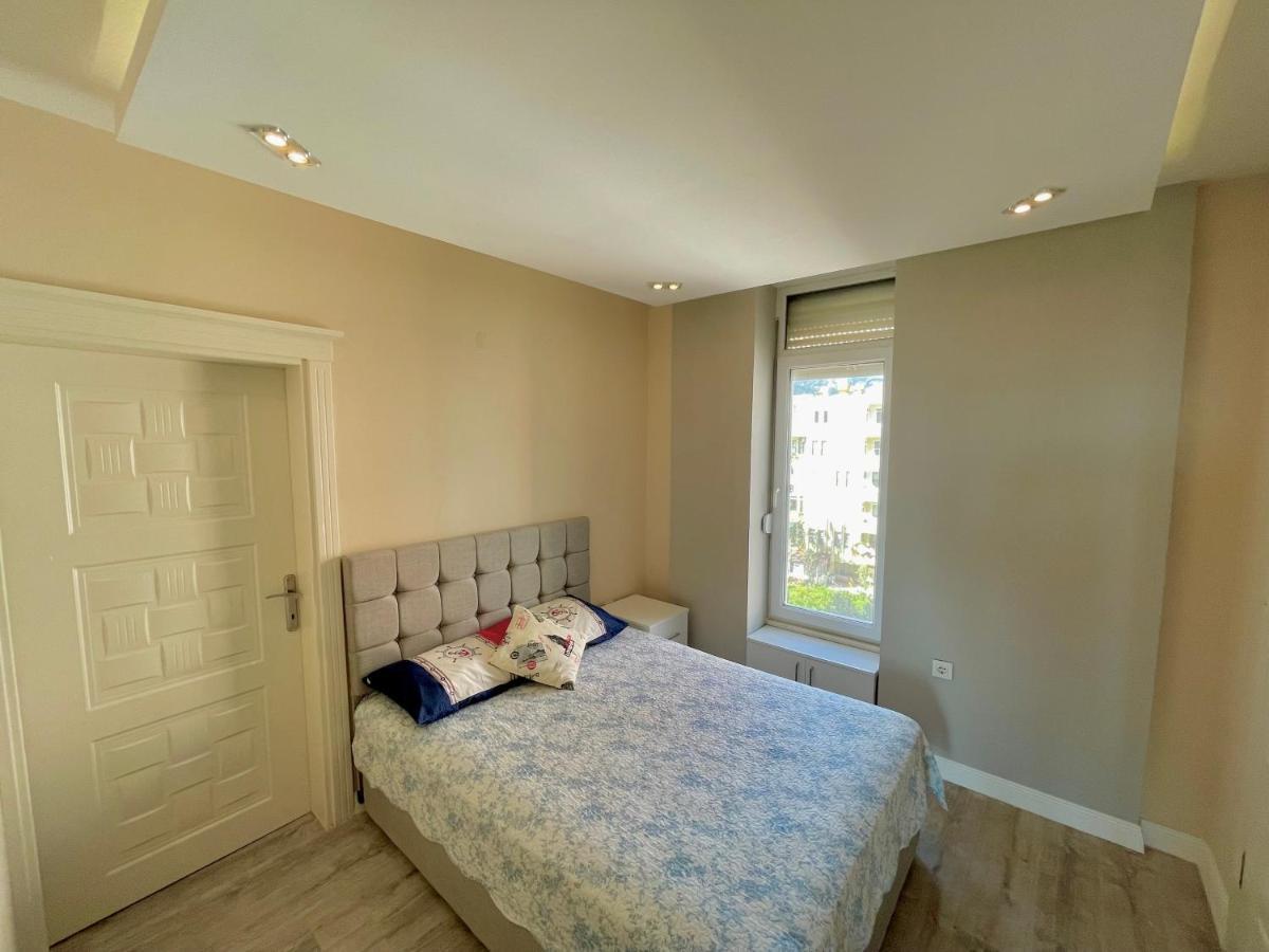 Sa Apartments! Beachfront Apartment With Sea View & Pool Alanya Eksteriør billede