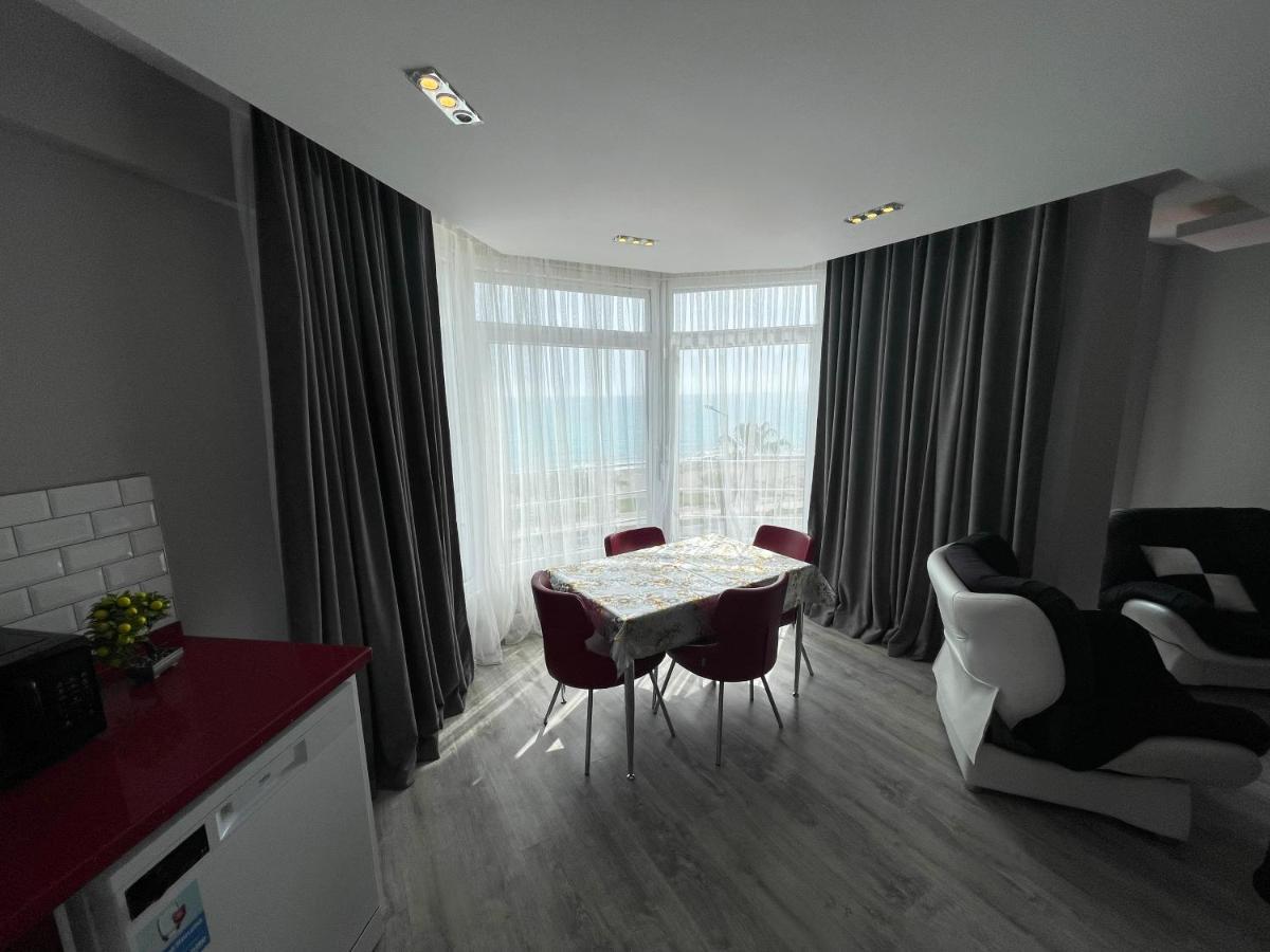 Sa Apartments! Beachfront Apartment With Sea View & Pool Alanya Eksteriør billede