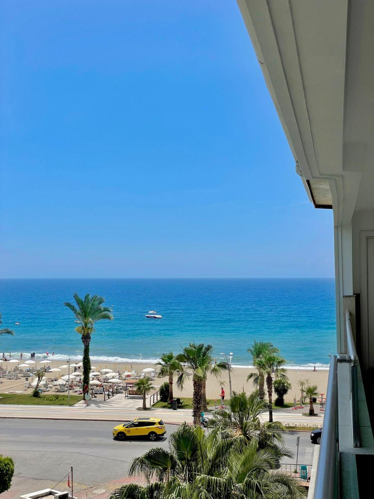 Sa Apartments! Beachfront Apartment With Sea View & Pool Alanya Eksteriør billede