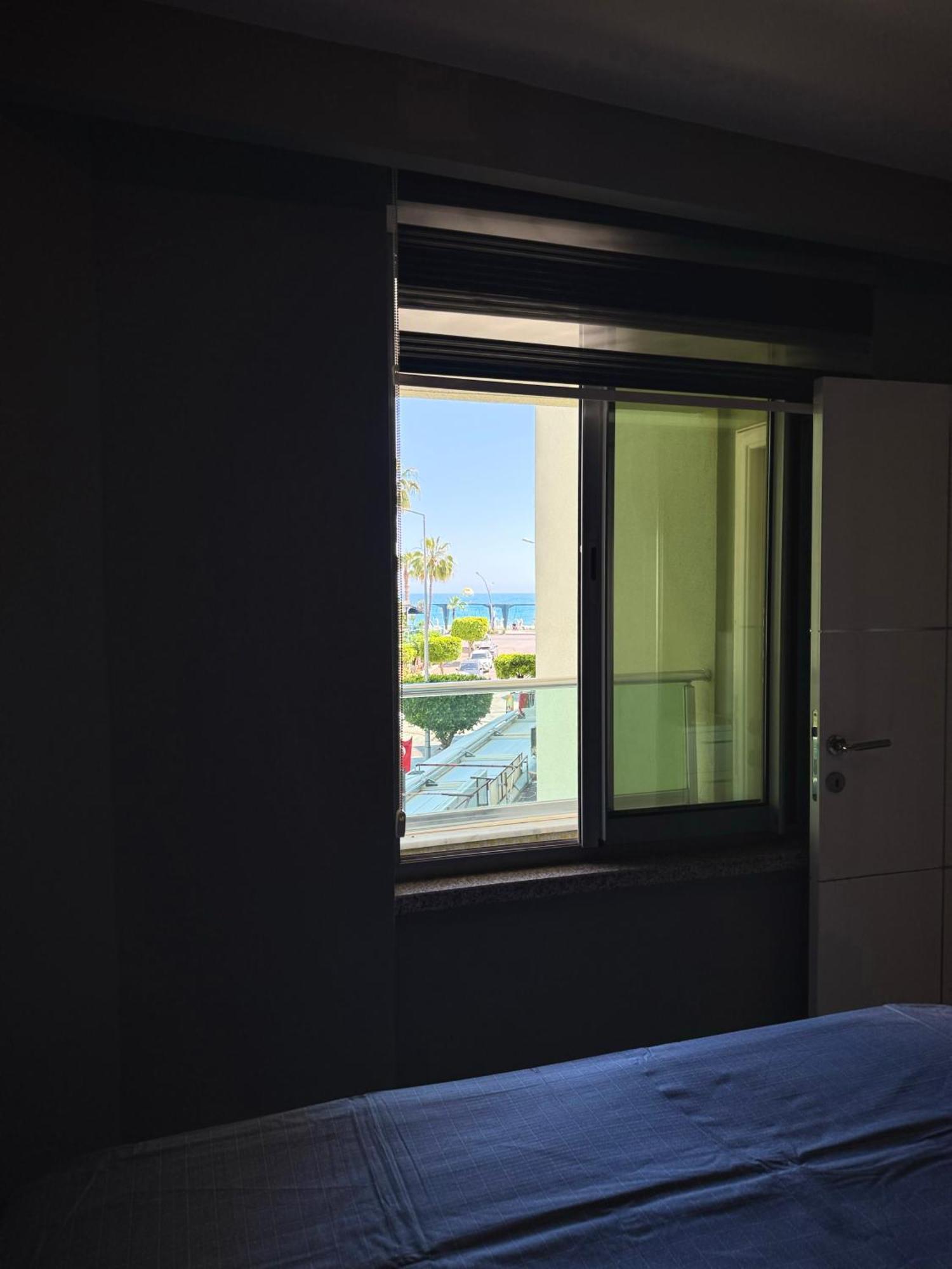 Sa Apartments! Beachfront Apartment With Sea View & Pool Alanya Eksteriør billede