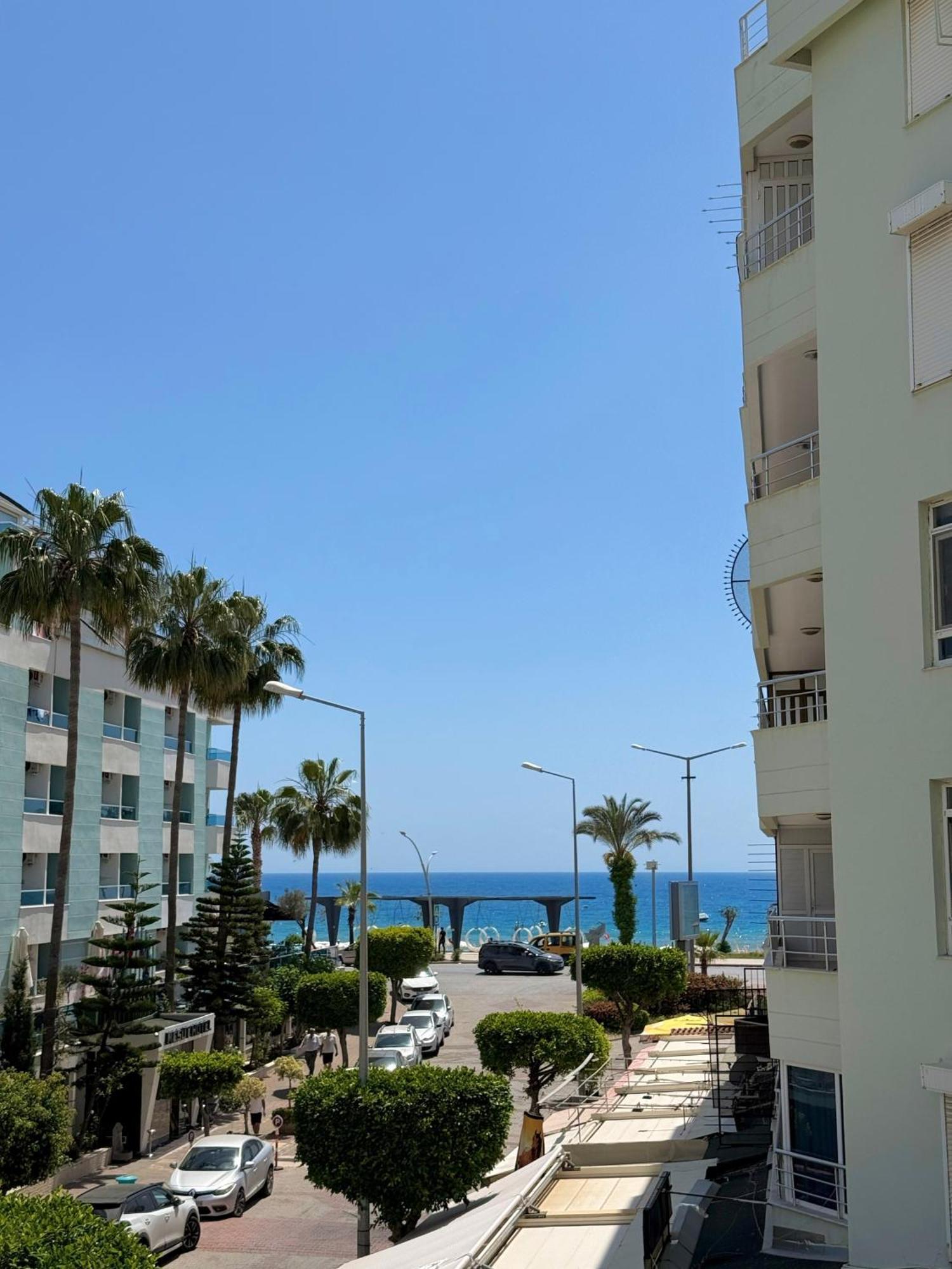 Sa Apartments! Beachfront Apartment With Sea View & Pool Alanya Eksteriør billede
