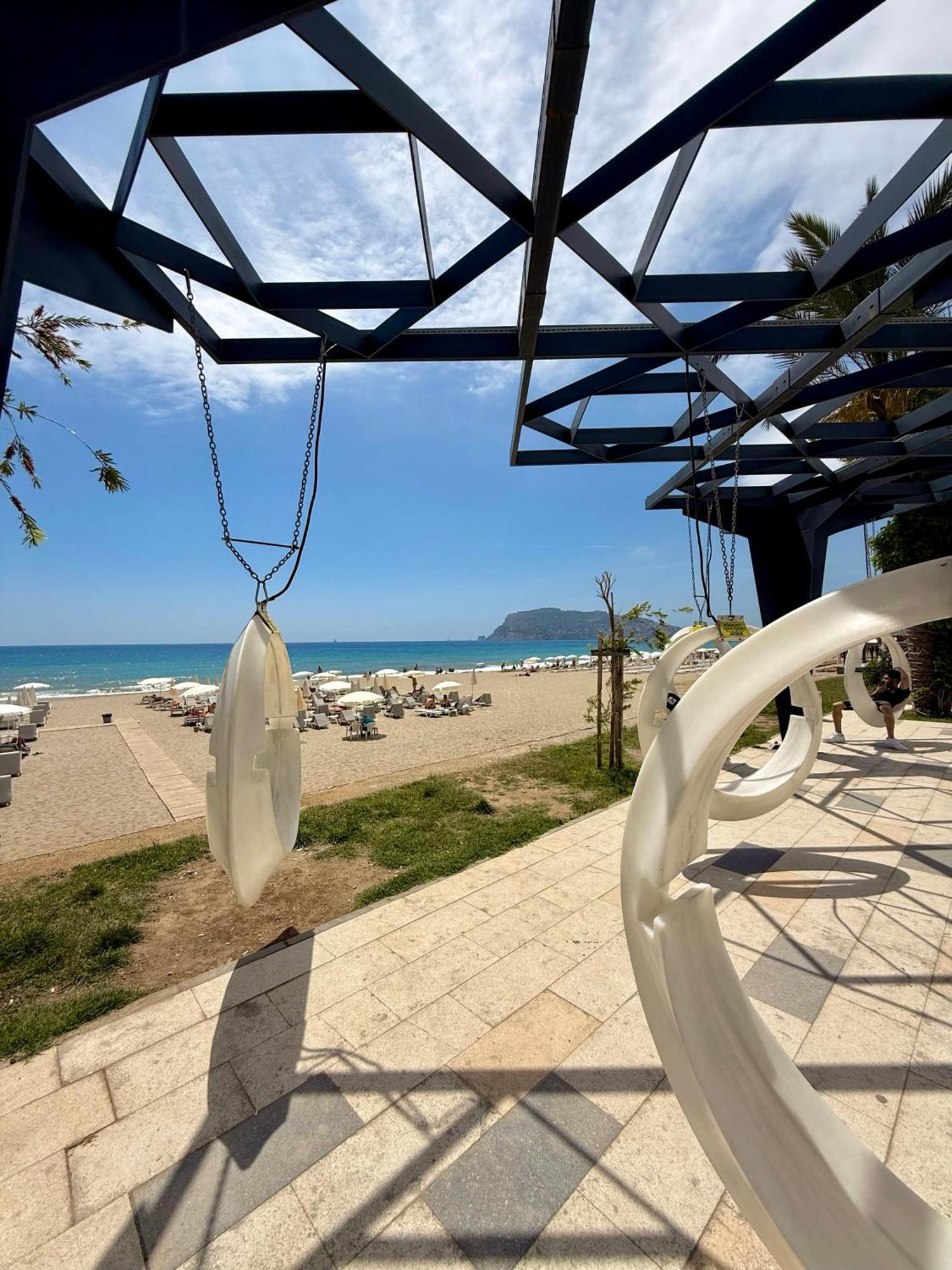 Sa Apartments! Beachfront Apartment With Sea View & Pool Alanya Eksteriør billede
