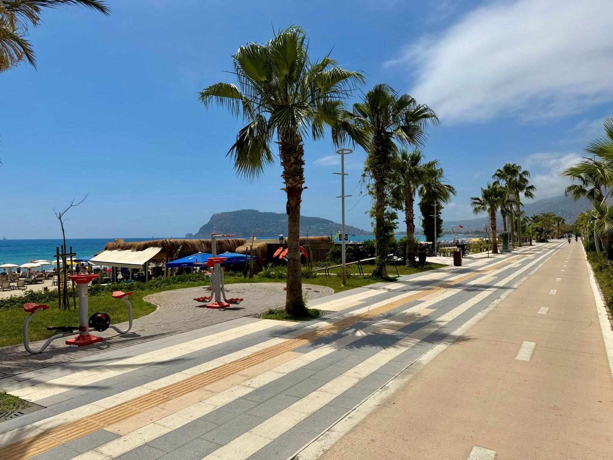 Sa Apartments! Beachfront Apartment With Sea View & Pool Alanya Eksteriør billede