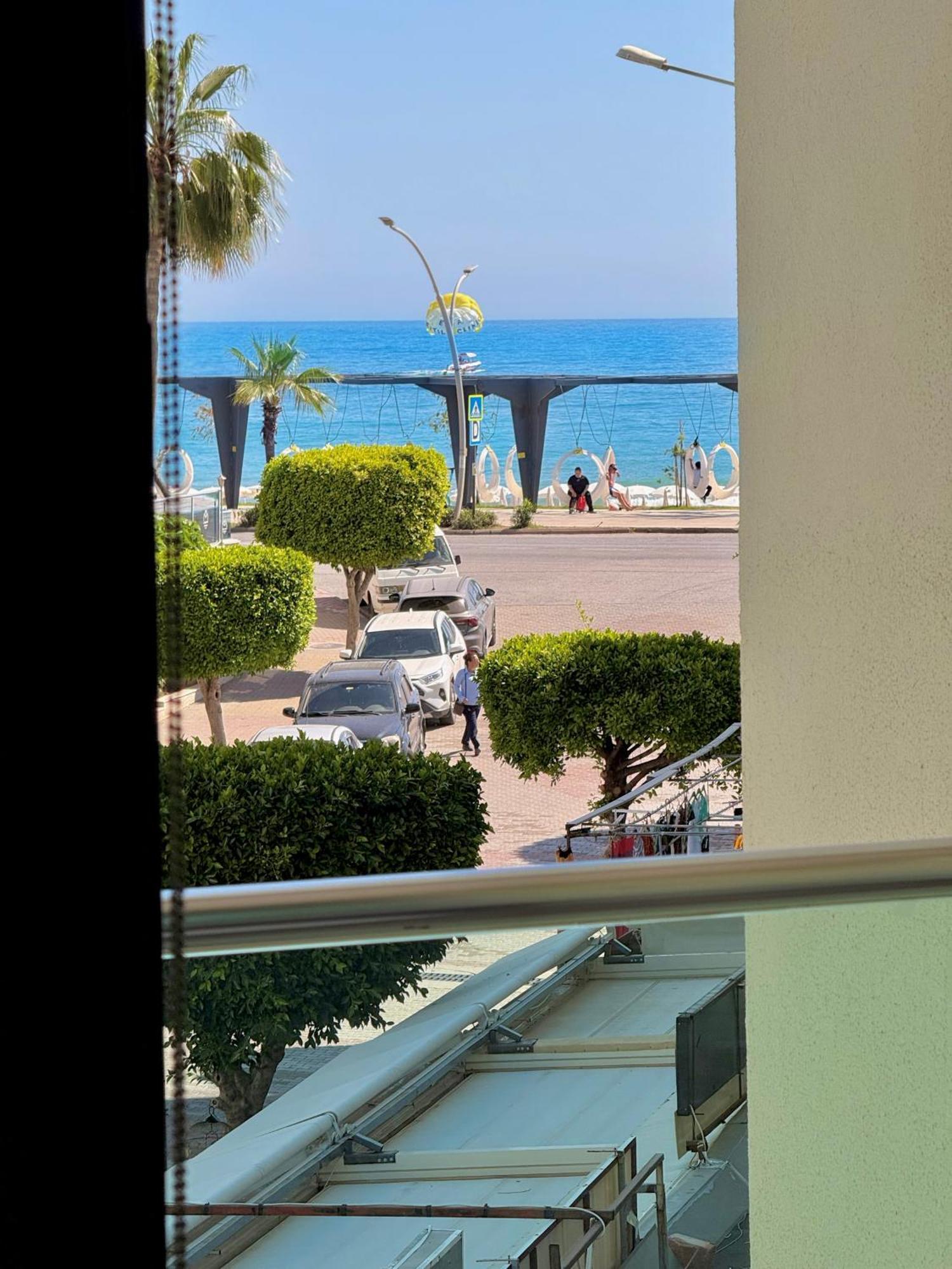 Sa Apartments! Beachfront Apartment With Sea View & Pool Alanya Eksteriør billede