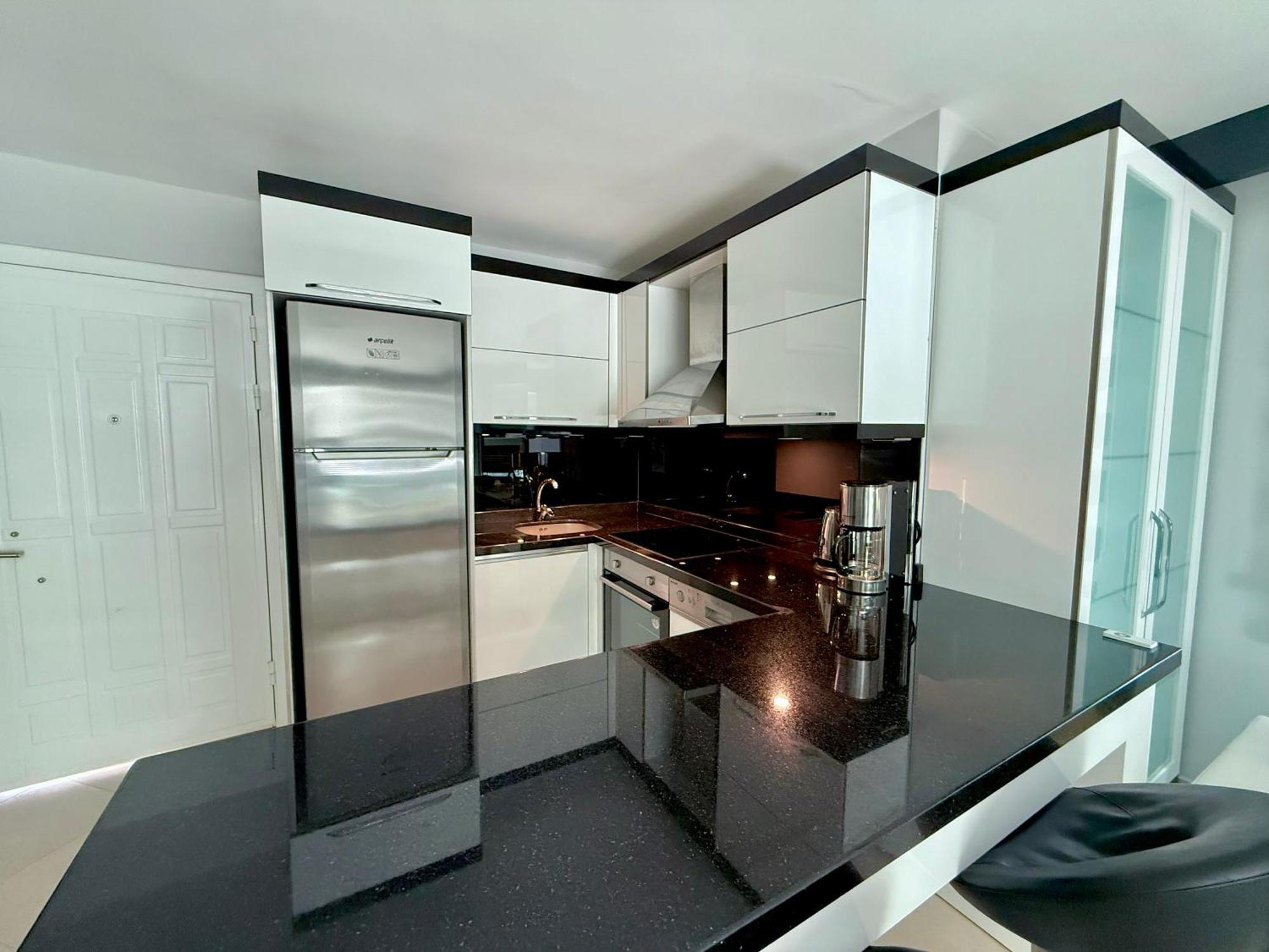 Sa Apartments! Beachfront Apartment With Sea View & Pool Alanya Eksteriør billede
