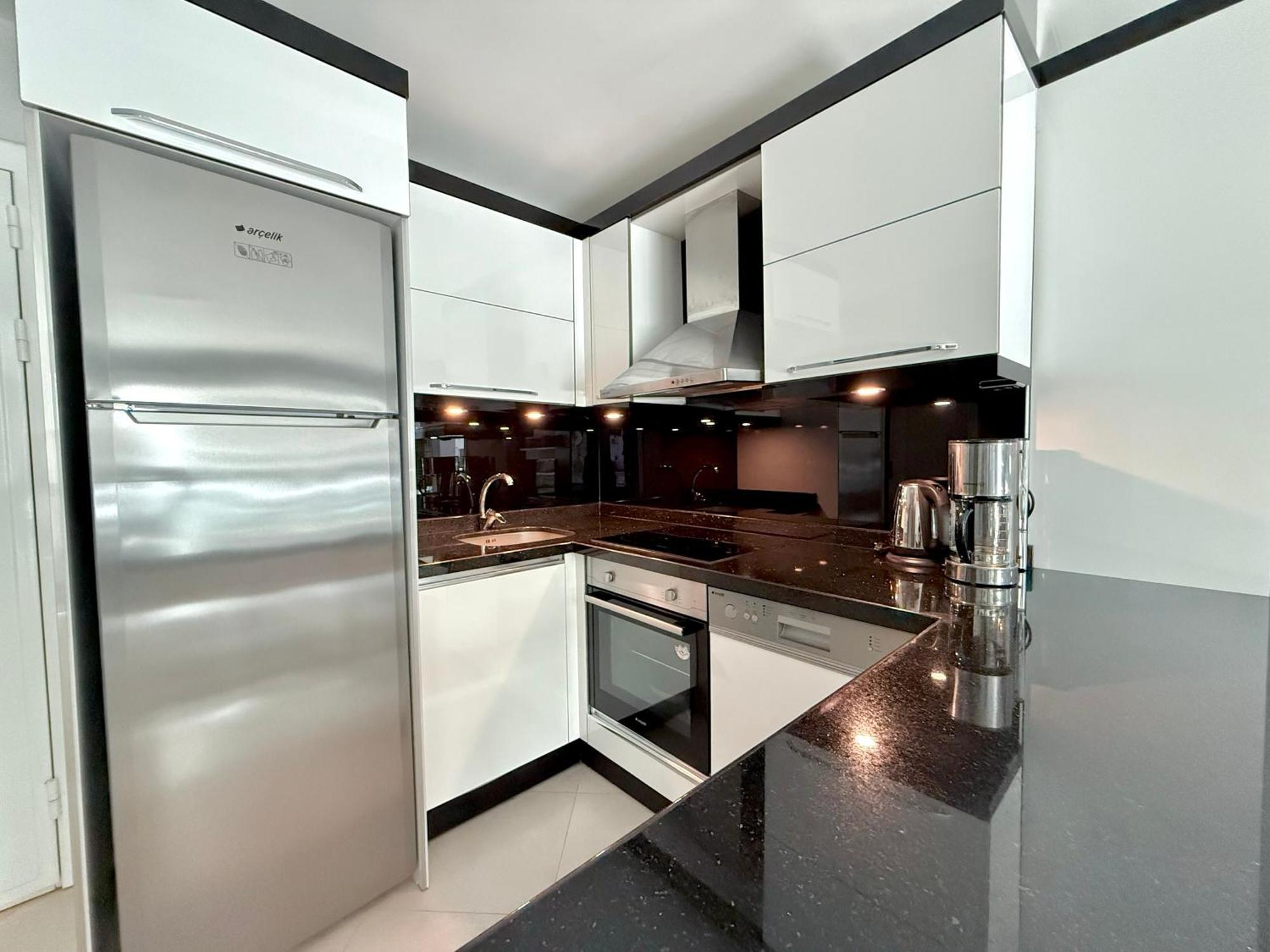 Sa Apartments! Beachfront Apartment With Sea View & Pool Alanya Eksteriør billede